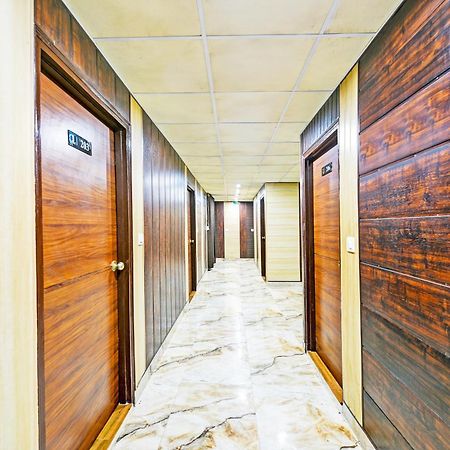 Hotel O Lavish Фаридабад Экстерьер фото